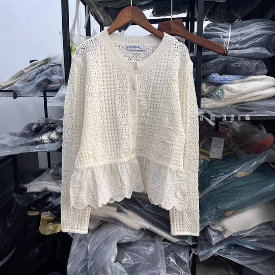 Damen Strickjacke mit voluminösem Saum und eleganten Details EB
