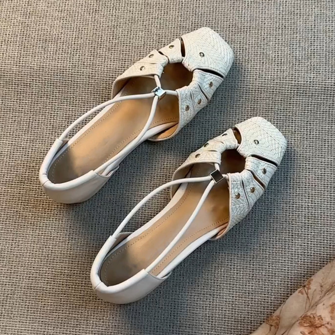 Damen Sandalen mit elegantem Riemchendesign und modischen Akzenten EB