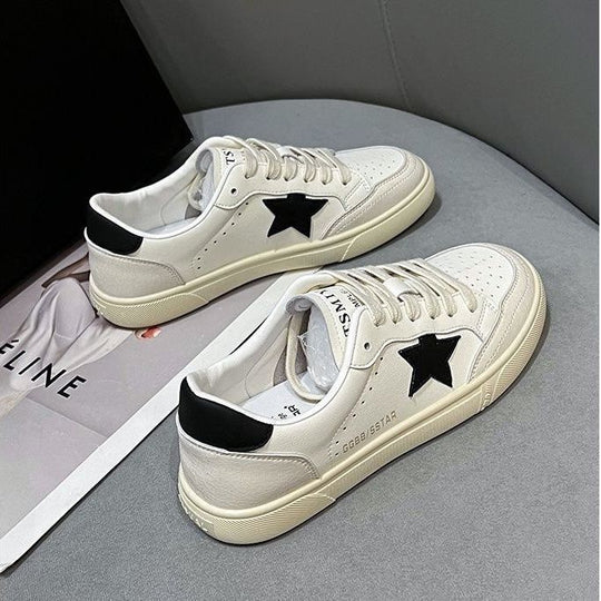 Damen Sneaker mit funkelnden Stern-Applikationen und atmungsaktiver Struktur EB