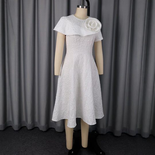 Damen festliches Kleid mit kunstvollem Blumendekor und wunderschöner Drapierung EB