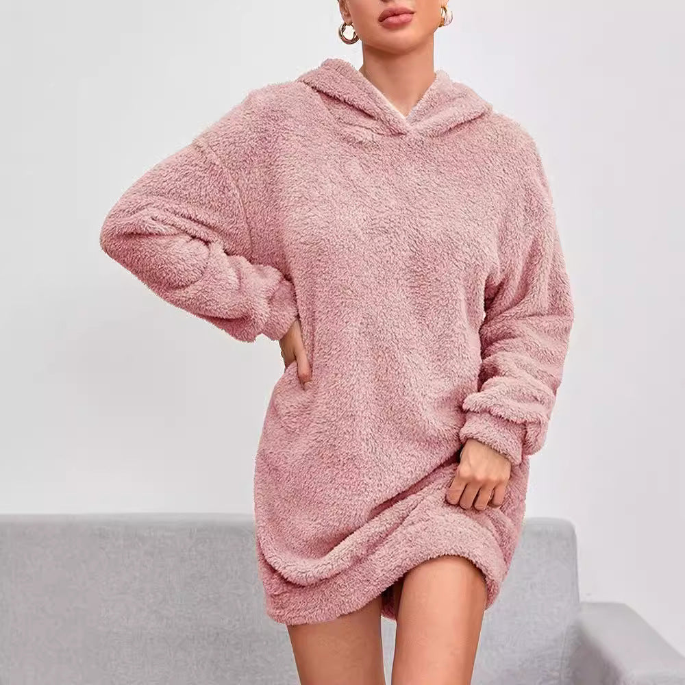 Damen Flauschiger Hoodie-Kleid mit Kapuze und praktischen Taschen EB