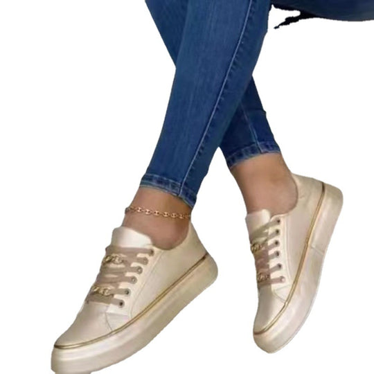 Damen Sneakers mit dekorativen Kettendetails und glamourösen Akzenten EB