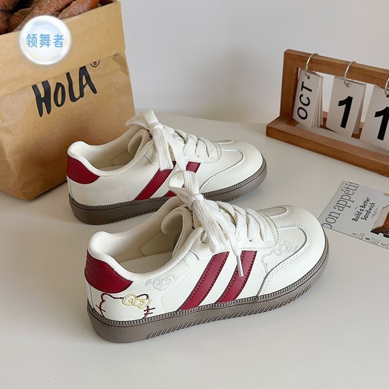 Damen Modische Sneakers mit verspieltem Detail und komfortabel dämpfendem Fußbett EB