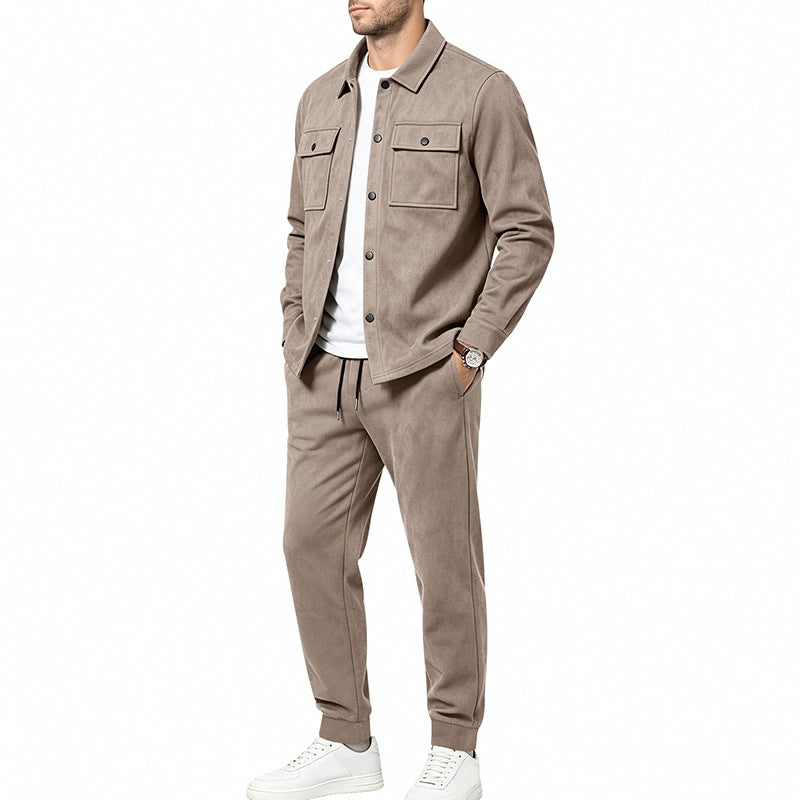 Herren nan Velours-Lounge-Set mit Overshirt, aufgesetzten Brusttaschen und tapered Jogginghose EB