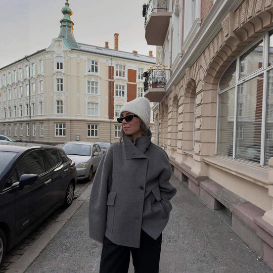 Damen Oversized Winterjacke mit hohem Kragen und Knopfverschluss EB