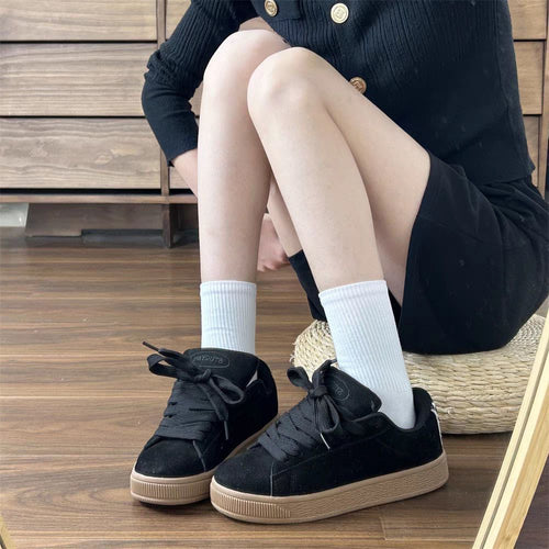 Damen Sportliche Sneakers aus hochwertigem Wildleder mit rutschfester Sohle EB