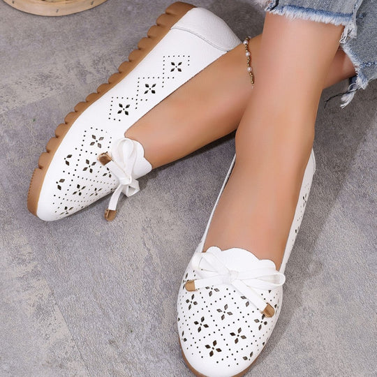 Damen Ballerinas mit elegantem Lochmuster und dekorativem Schleifendetail EB