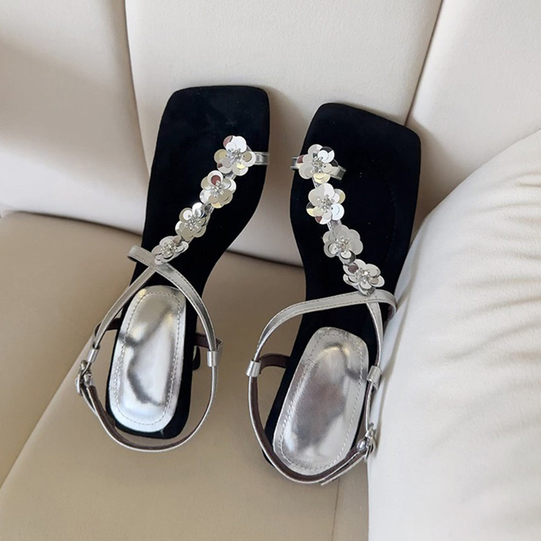 Damen Sandalen mit funkelnden Blumenakzenten und komfortabeler Sohle EB