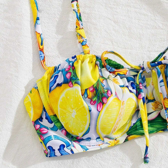 Damen Bikini-Set mit raffinierten Bindebändern und aufregendem Blumenmuster EB