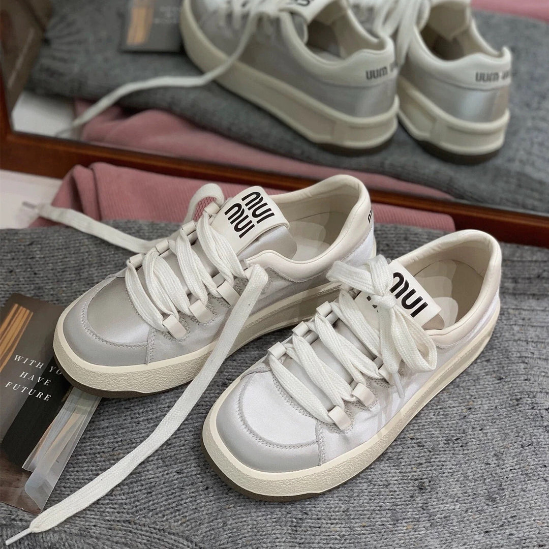 Damen Sportliche Sneakers mit atmungsaktivem Obermaterial und rutschfester Sohle EB