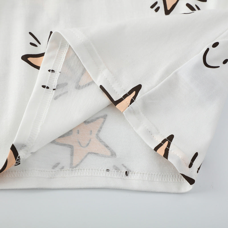 Kinder T-Shirt mit fröhlichem Sternenmuster EB