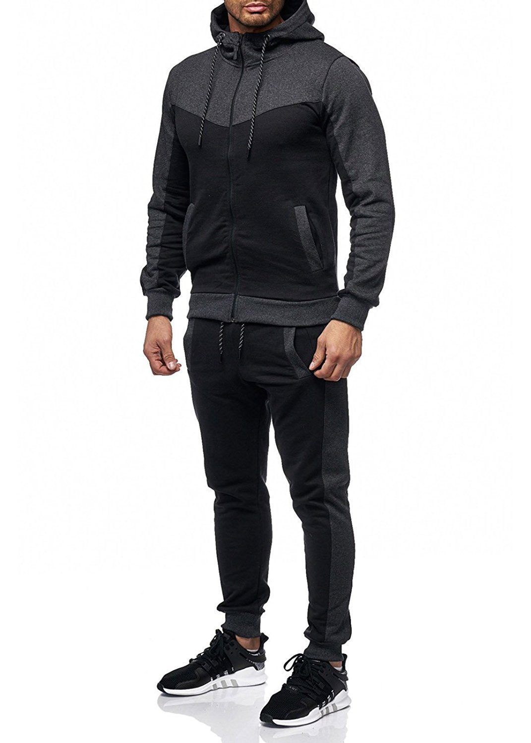 Herren Sportanzug mit Kapuze und seitlichen Taschen EB