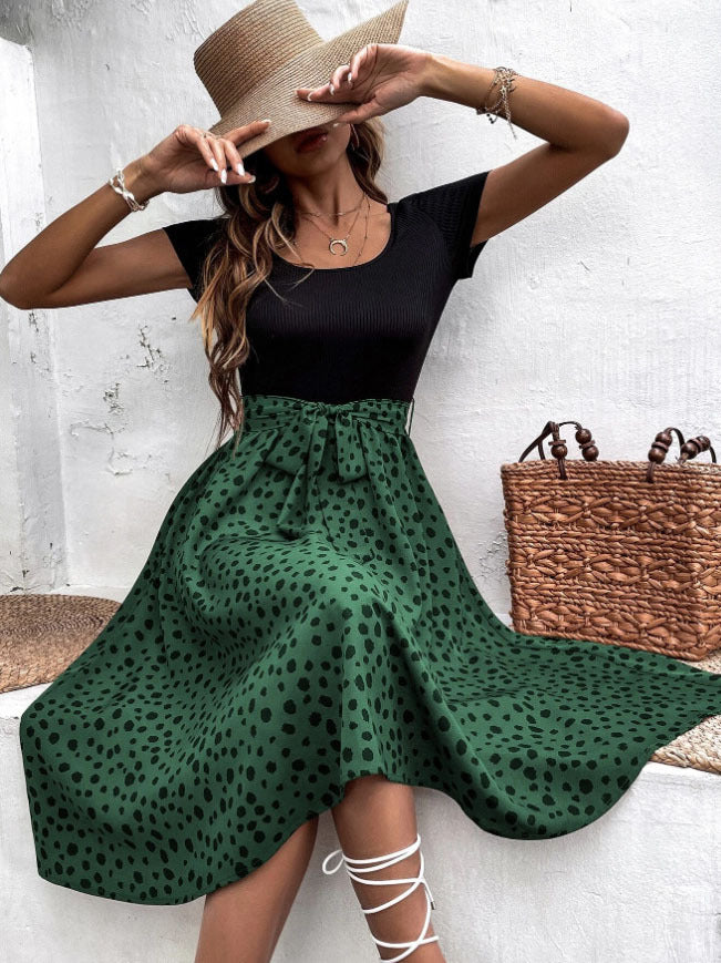 Damen Polka-Dots Kleid mit weitem Rock und Taillengürtel EB