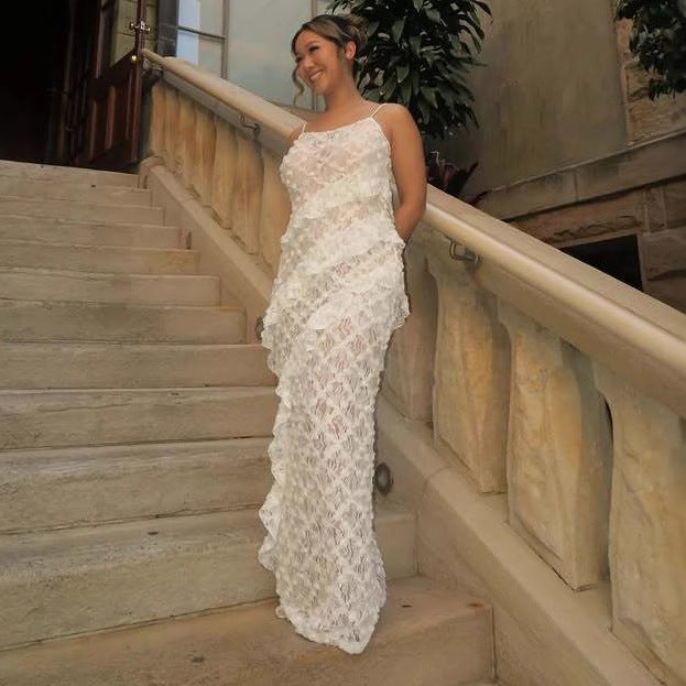 Damen Elegantes Spitzen-Maxikleid mit asymmetrischen Drapierungen EB