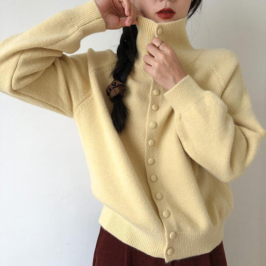 Damen Hochwertiger Strickcardigan mit Stehkragen und Knopfdetails EB