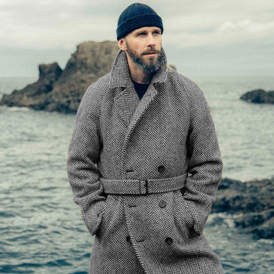 Herren eleganter Dufflecoat mit modernen Details und praktischen Taschen EB