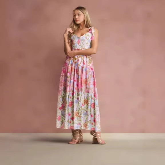 Damen Kleid mit verspieltem Floral-Design und Rüschenärmeln EB