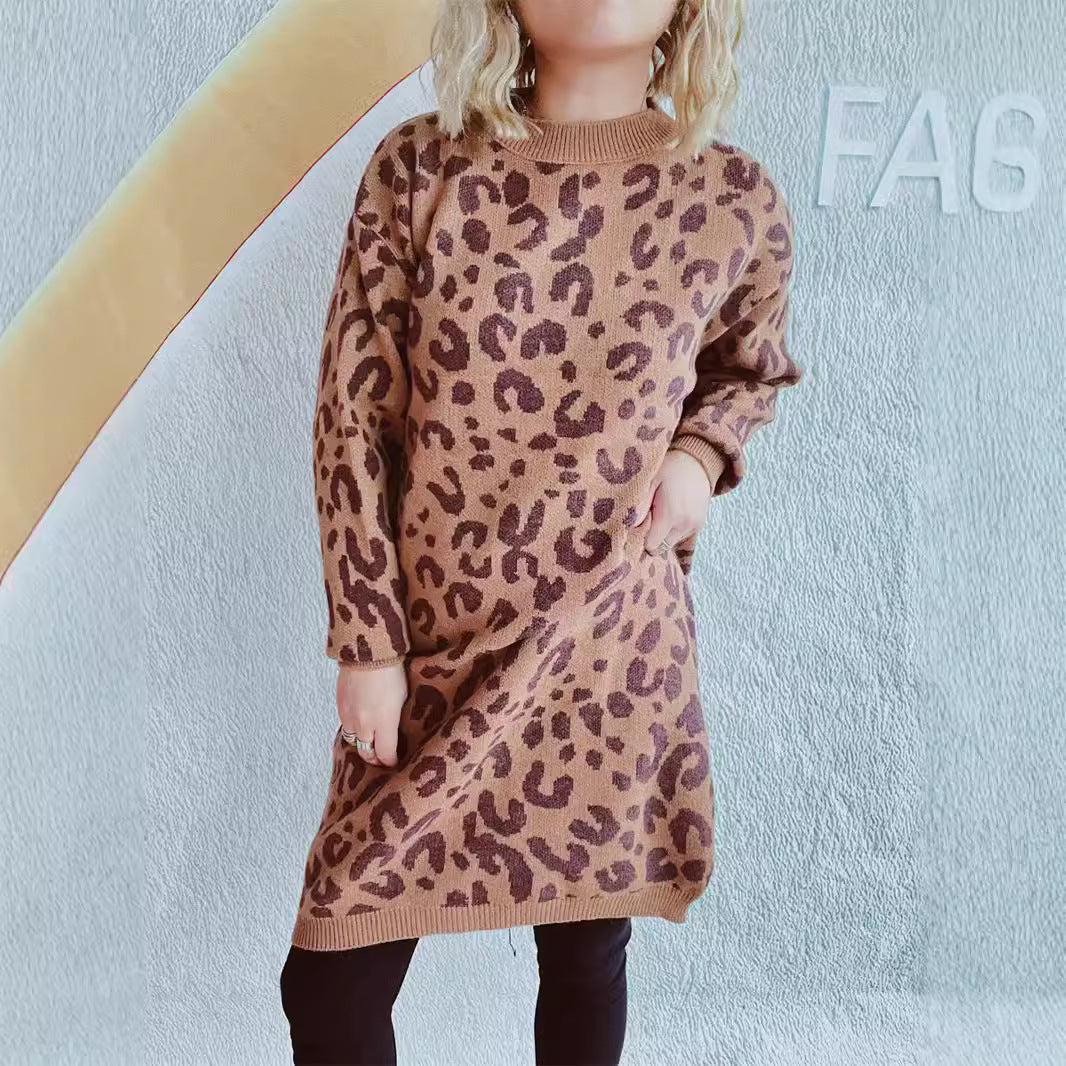 Damen Grobstrickkleid im modernen Leopardenmuster EB