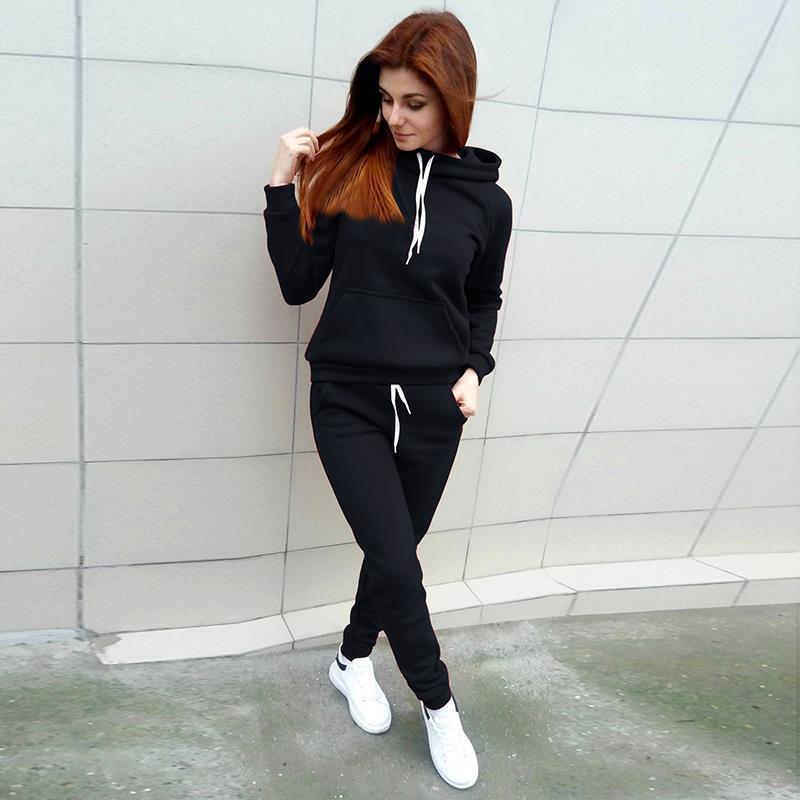 Damen Hausanzug-Set aus weichem Fleece mit Kapuzenpullover und Jogginghose EB