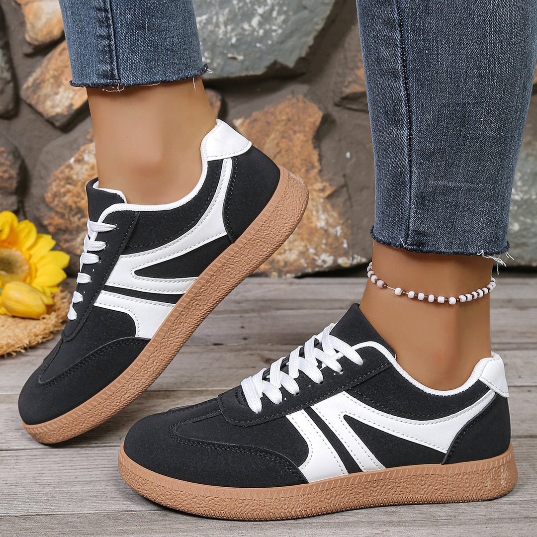 Damen Sneakers im sportlichen Stil mit trendigem Design EB