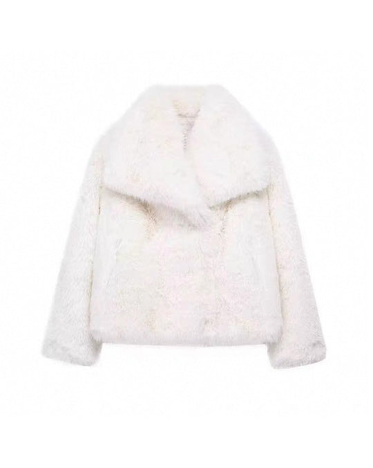 EB | Embrace Cropped Große Revers Plüschjacke