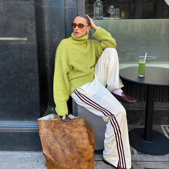 Damen gemütlicher Strickpullover mit hohem Kragen und überschnittenen Schultern EB
