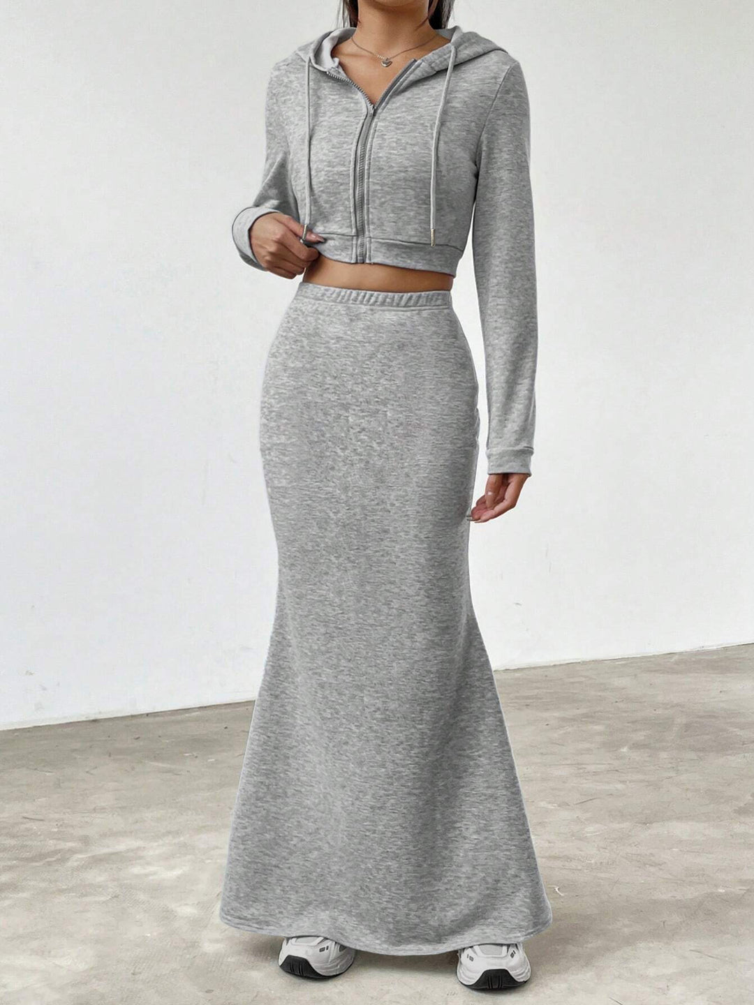 Damen Hoodie und Maxi-Rock Set EB