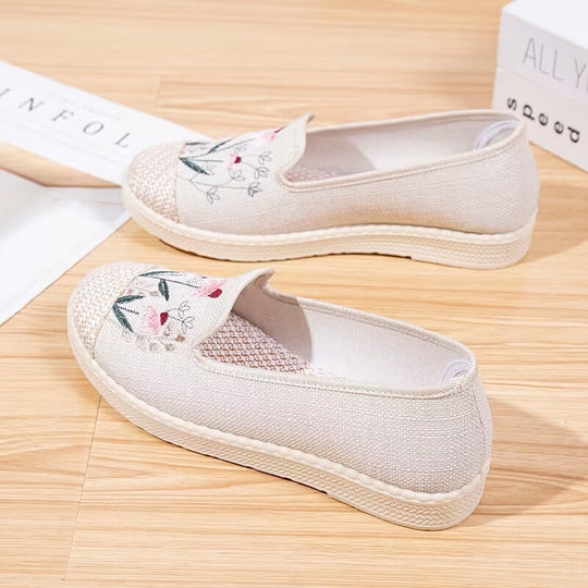 Damen bequeme Slip-On Espadrilles mit floralem Stickdesign EB