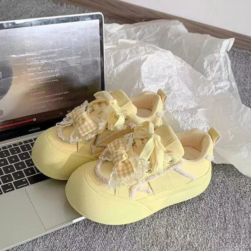 Damen Sneakers mit verspieltem Rüschendesign und hochwertigen Details EB