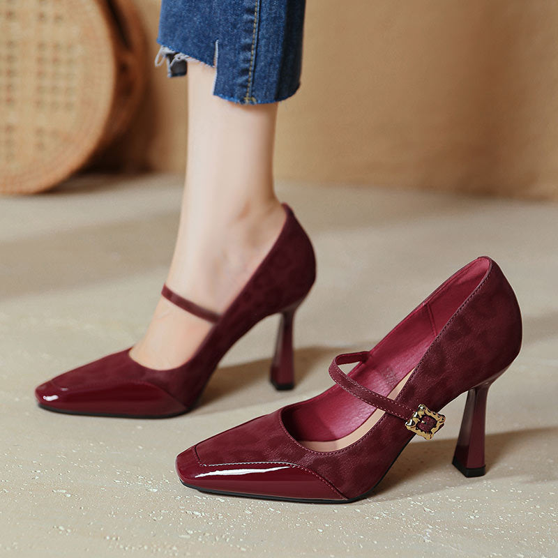 Damen elegante Mary Jane Pumps mit charakteristischem Blockabsatz und dekorativem Riemen EB