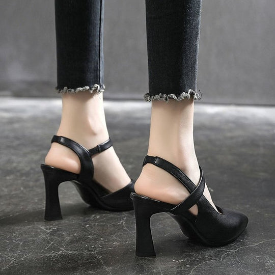 Damen Slingpumps mit verstellbarem Riemen und eleganter Absatzhöhe EB