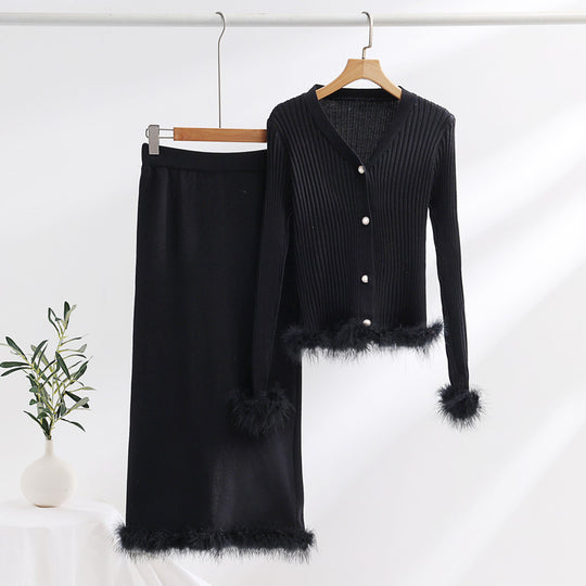 Damen Strickensemble mit feinem Fellbesatz EB