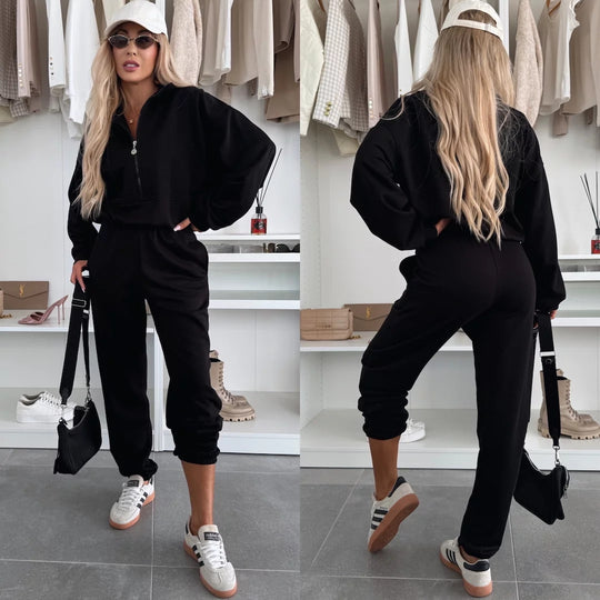 Damen Kuscheliges Freizeit-Set mit Kurzreißverschluss, hohem Kragen und Joggerhose EB