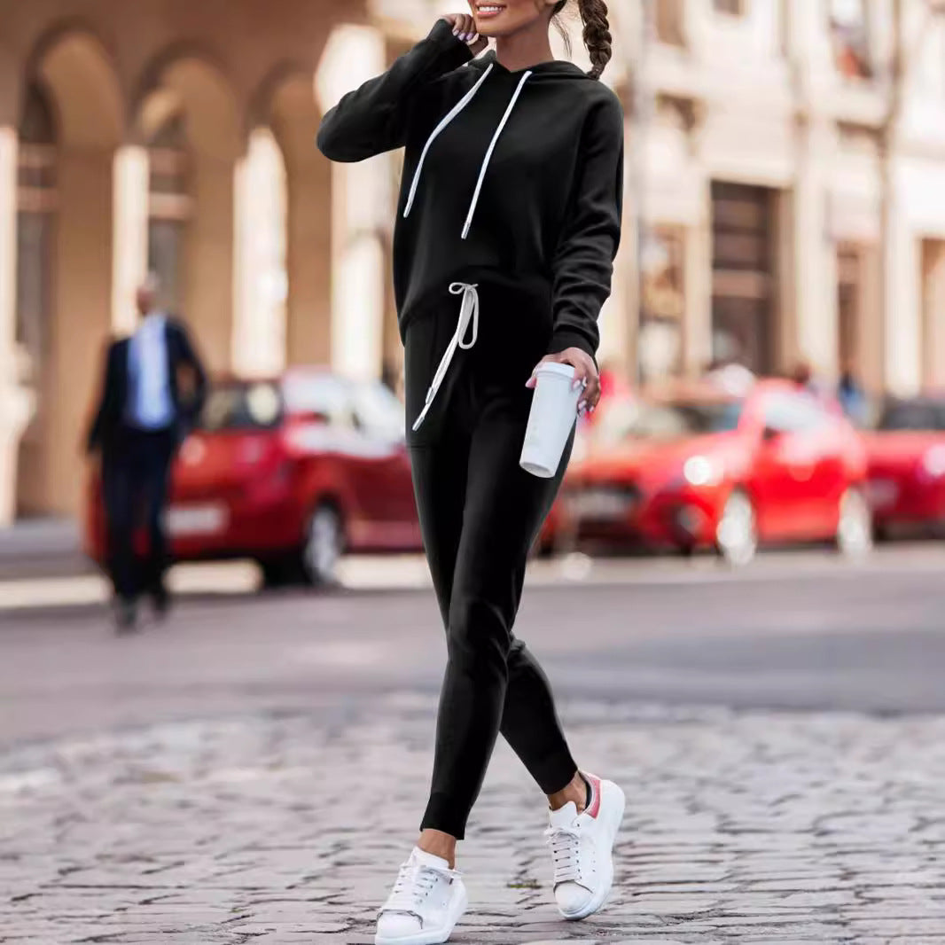 Damen Lässiges Kapuzenpulli- und schmalgeschnittenes Jogginghose-Set EB
