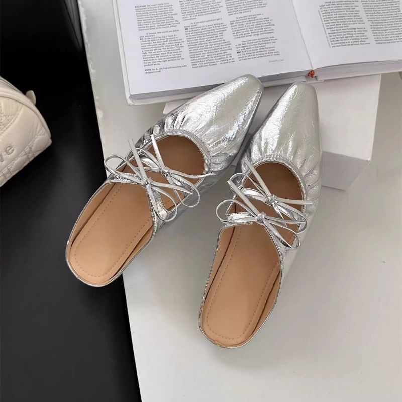 Damen elegante Mules mit zierenden Riemen und geschmackvollem Design EB