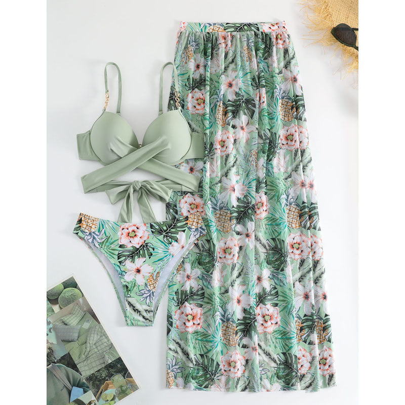 Damen Bikini-Set mit floralem Wickelrock und modischem Oberteil EB