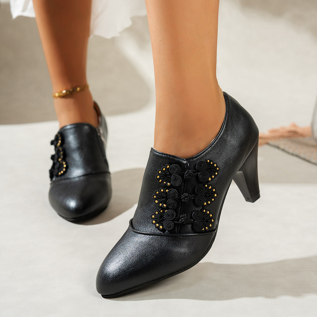 Damen elegante Stiefeletten mit floralen Applikationen und Absatz EB