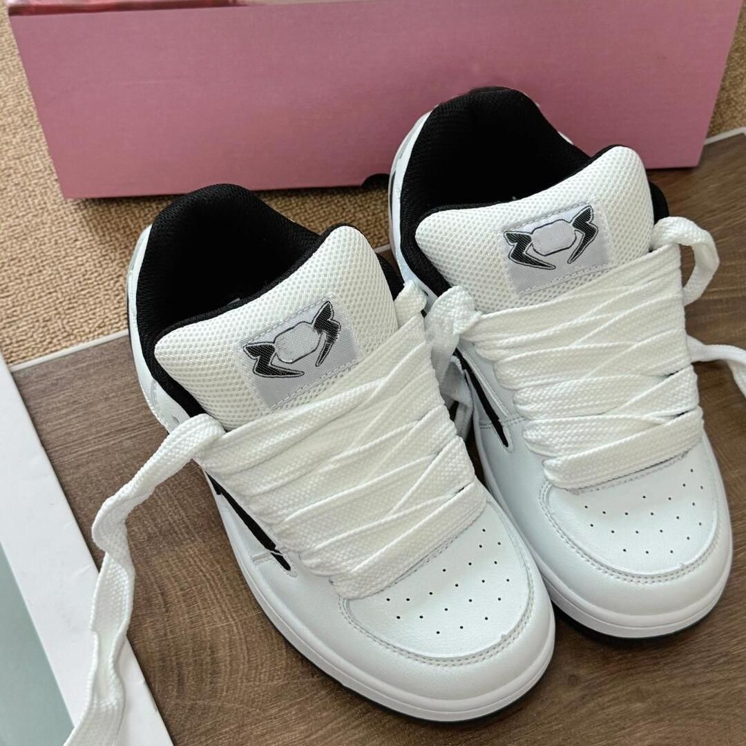 Damen Sportliche Sneakers mit atmungsaktivem Obermaterial und rutschfester Sohle EB