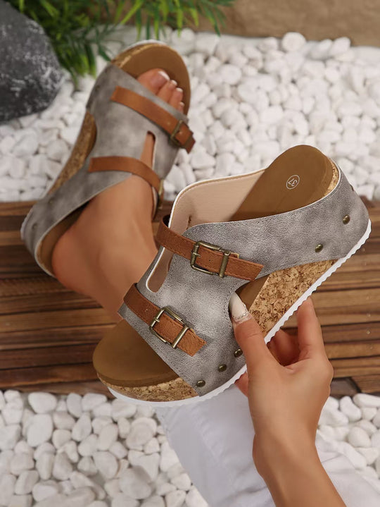 Damen bequeme Wedge-Pantoletten mit dekorativen Riemchen und korkgesunder Sohle EB