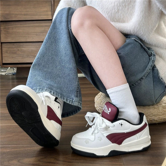 Damen Sportliche Sneaker mit hochwertigem Obermaterial und gepolsterter Innensohle EB