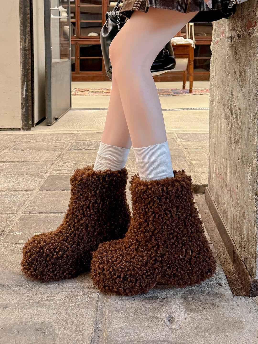 Damen Furry Boots im modernen Design EB