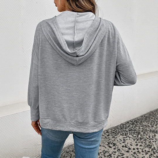 Damen Lässiger Kapuzenpullover mit Knopfleiste und praktischen Taschen EB