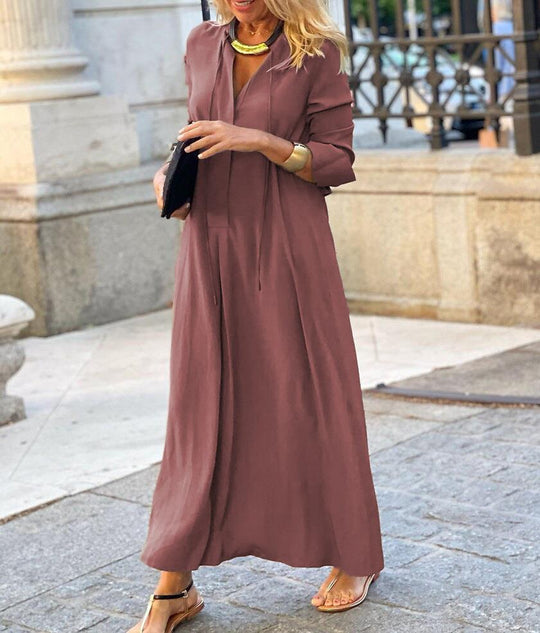 Damen Maxikleid mit elegantem Schnitt und praktischen Details EB