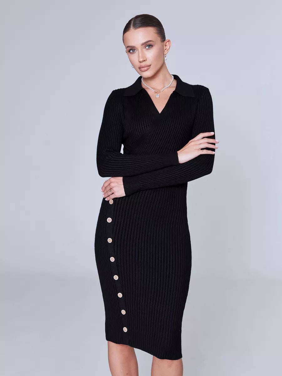 Damen Strickkleid mit elegantem Kragen und Knopfdetail EB