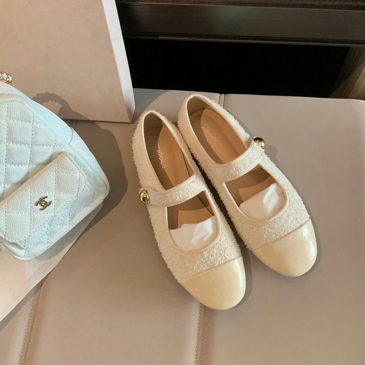 Damen Ballerinas mit modischem Schnallenverschluss und weichem Innenfutter EB