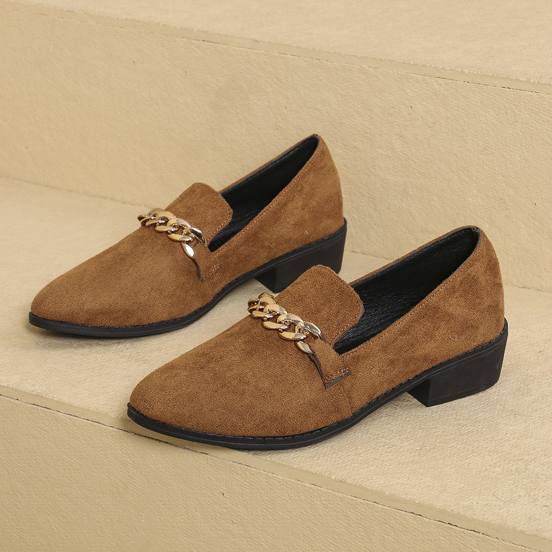 Damen Veloursleder-Loafer mit goldener Kettenapplikation und kleinem Blockabsatz EB