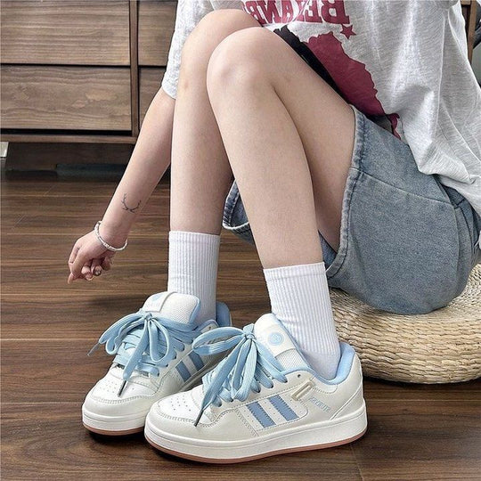 Damen Sportliche Sneakers im Retro-Look mit atmungsaktiver Oberflächenstruktur EB