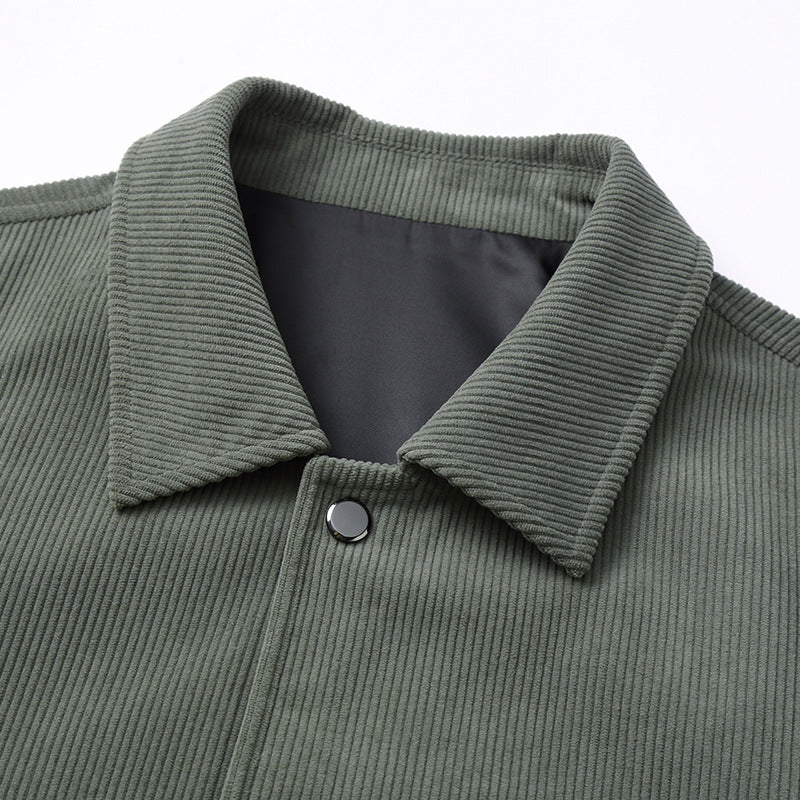Herren strukturierte Cord-Übergangsjacke mit Druckknopffront und aufgesetzten Pattentaschen EB
