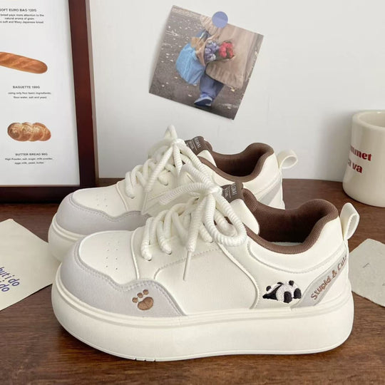 Damen Sneaker mit verspielten Tiermotiven und bequemer Dämpfung EB