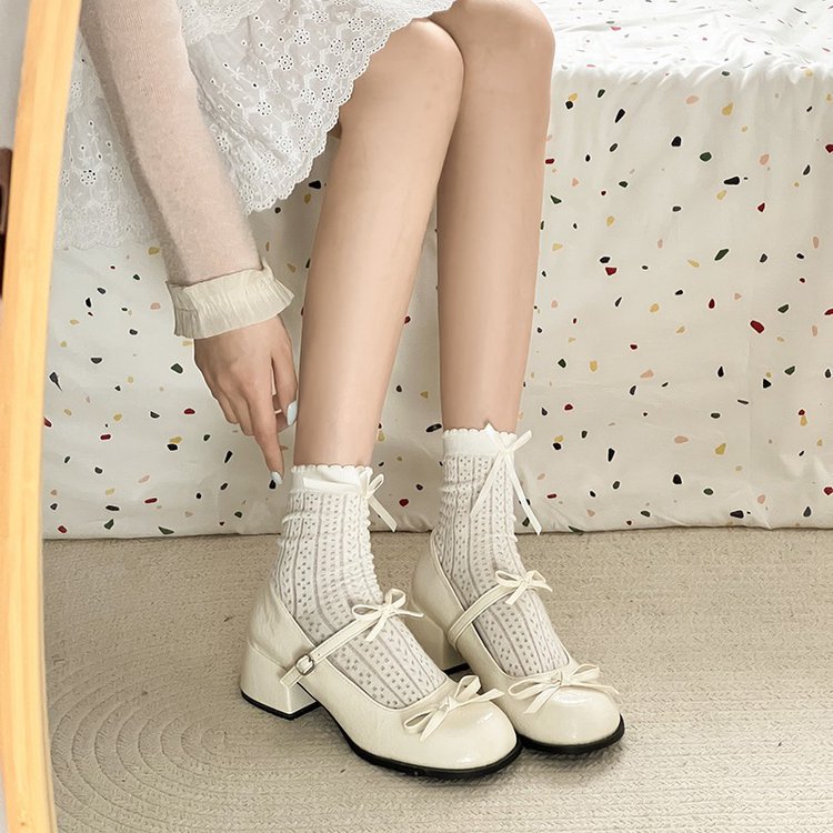 Damen elegante Ballerina-Pumps mit modischen Riemchen und dekorativen Schleifen EB